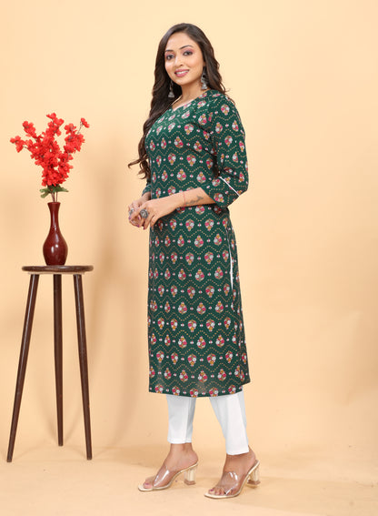 Women's Green Rayon Floral Printed Straight  Kurta-pant