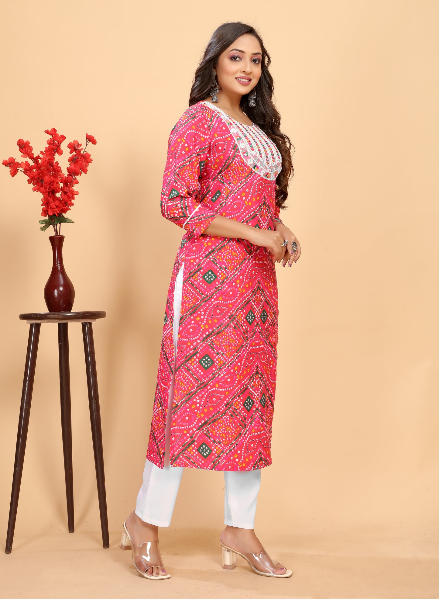 Bandhani Printed Viscose Kurta with White Pant